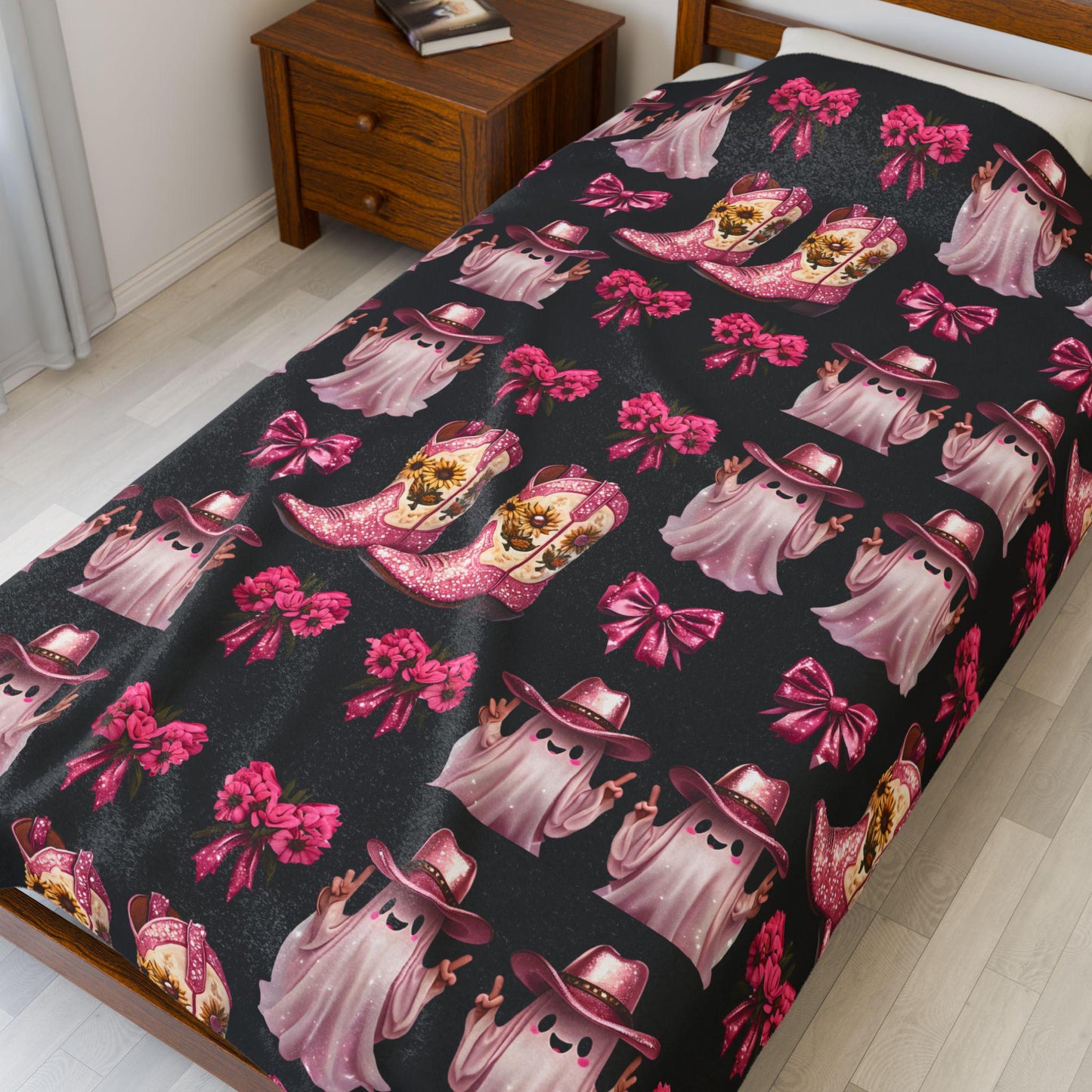 Pink Western Plush Blanket: Glam Cowgirl Home Decor Throw