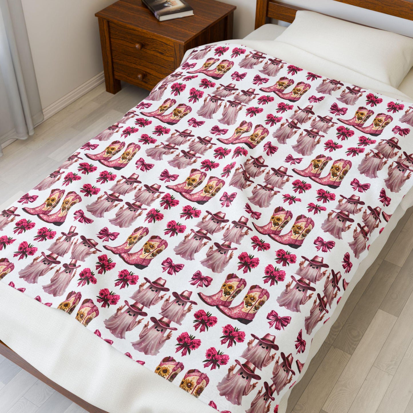 Pink Western Plush Blanket: Glam Cowgirl Home Decor Throw