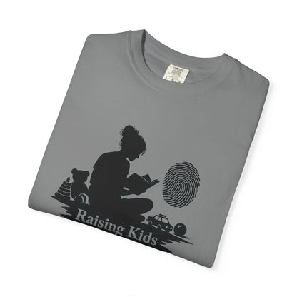 Raising Kids and Reading Crime T-shirt | Mom Reader Detective Design