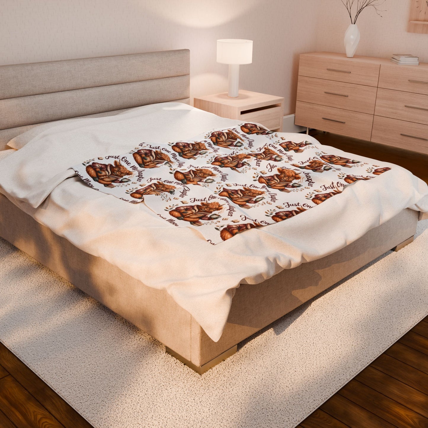 Reading Highland Cow Pattern Velveteen Plush Blanket | Cute Book Lover Throw