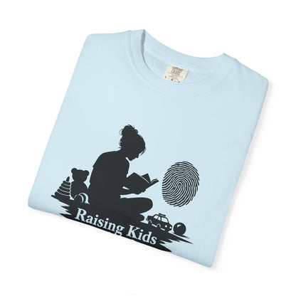Raising Kids and Reading Crime T-shirt | Mom Reader Detective Design