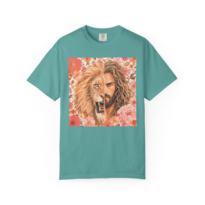 Jesus Lion of Judah split face portrait T-Shirt | Inspirational faith tee