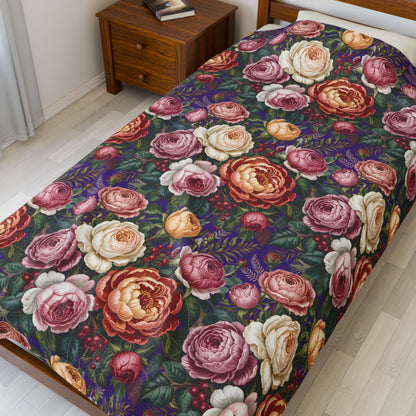 Vintage Rose Pattern Velveteen Plush Blanket | Floral Bouquet Design
