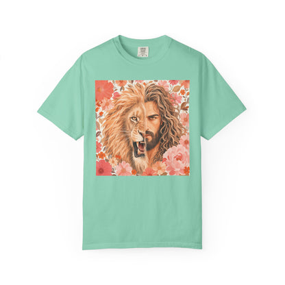 Jesus Lion of Judah split face portrait T-Shirt | Inspirational faith tee