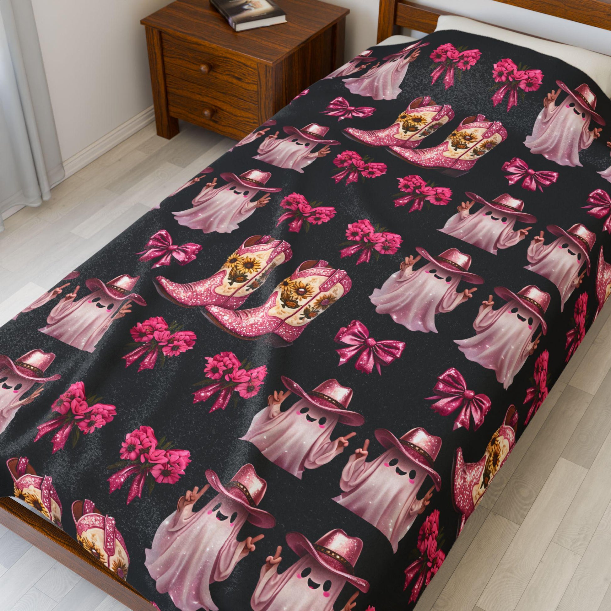 Pink Western Plush Blanket: Glam Cowgirl Home Decor Throw