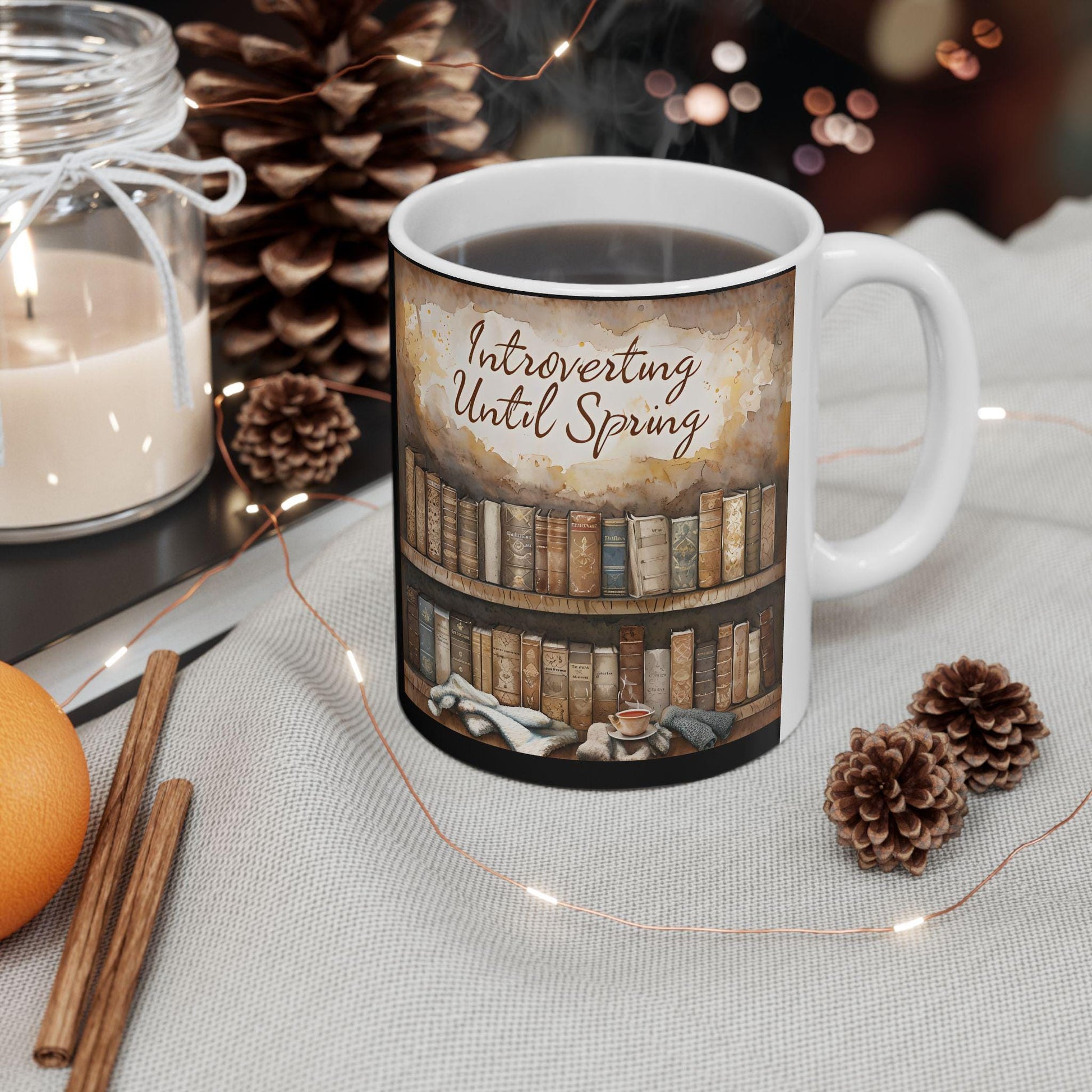 Literary Ceramic Coffee Mug: Bookshelf & Cat Design - Gift for Book Lovers