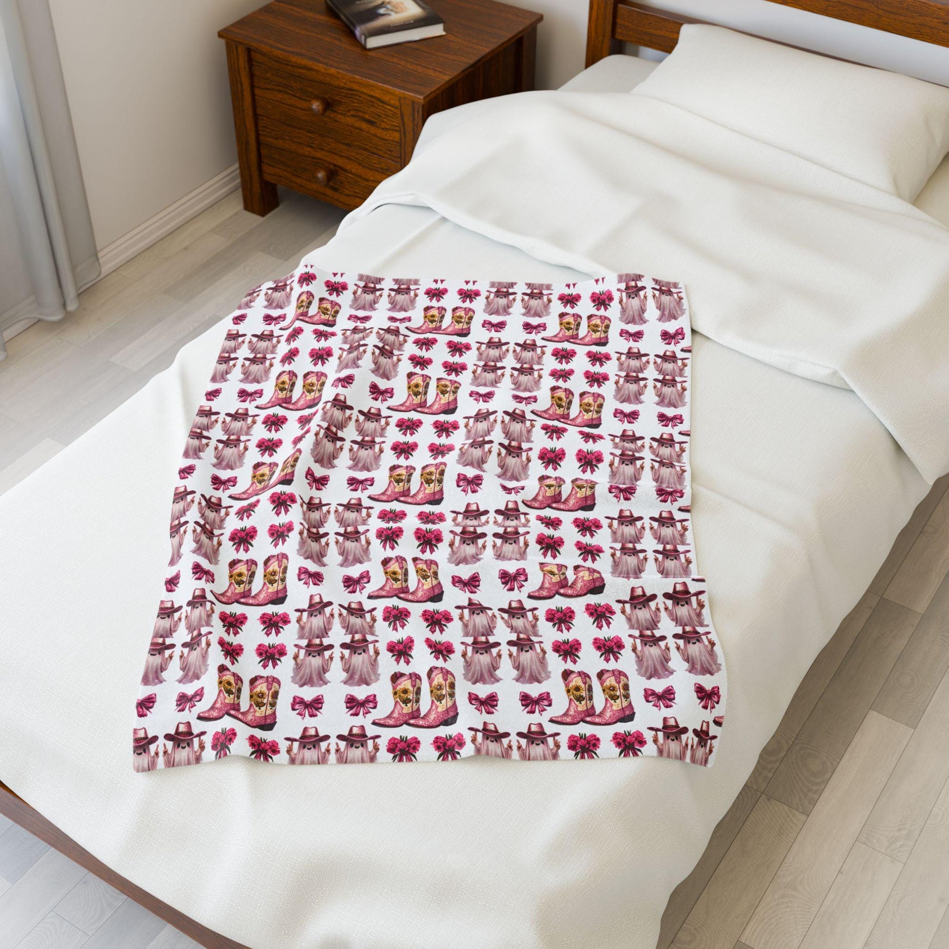 Pink Western Plush Blanket: Glam Cowgirl Home Decor Throw